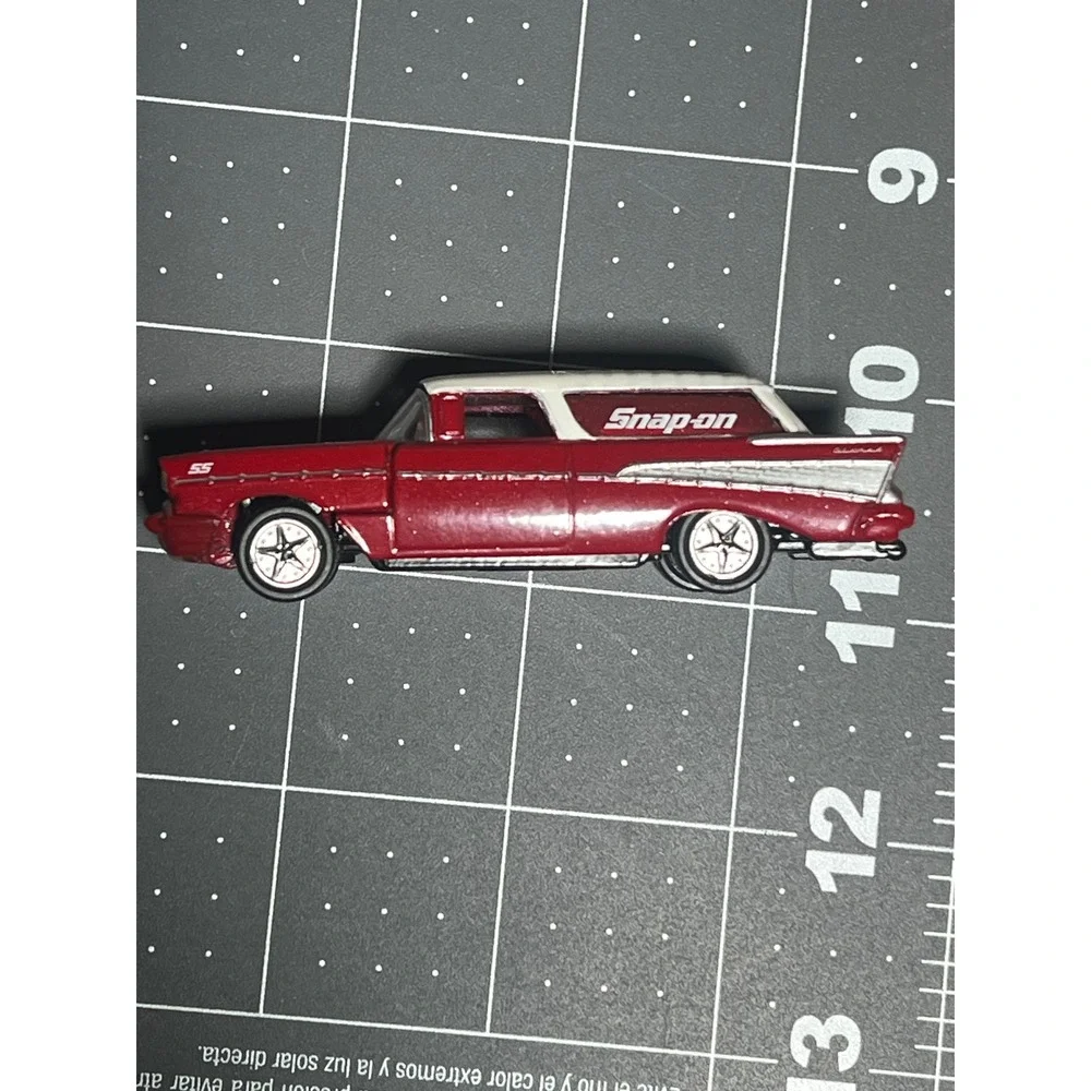 Snap-on Tools 1957 Chevy Nomad Diecast Car Red White 1/64 Scale Collectible